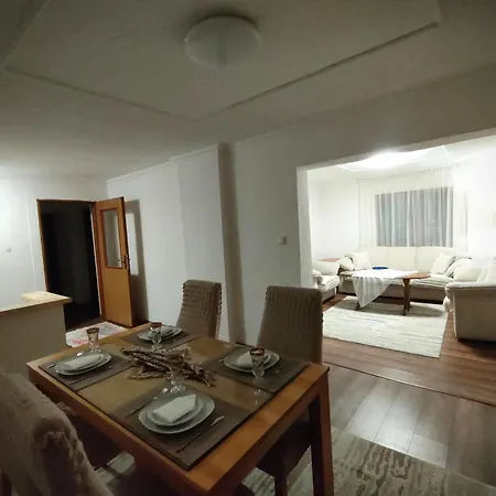 Cozy Ro Apartman *